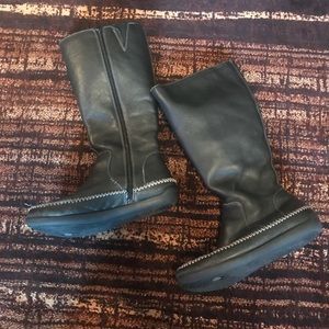 Clarks Black full zip boots!